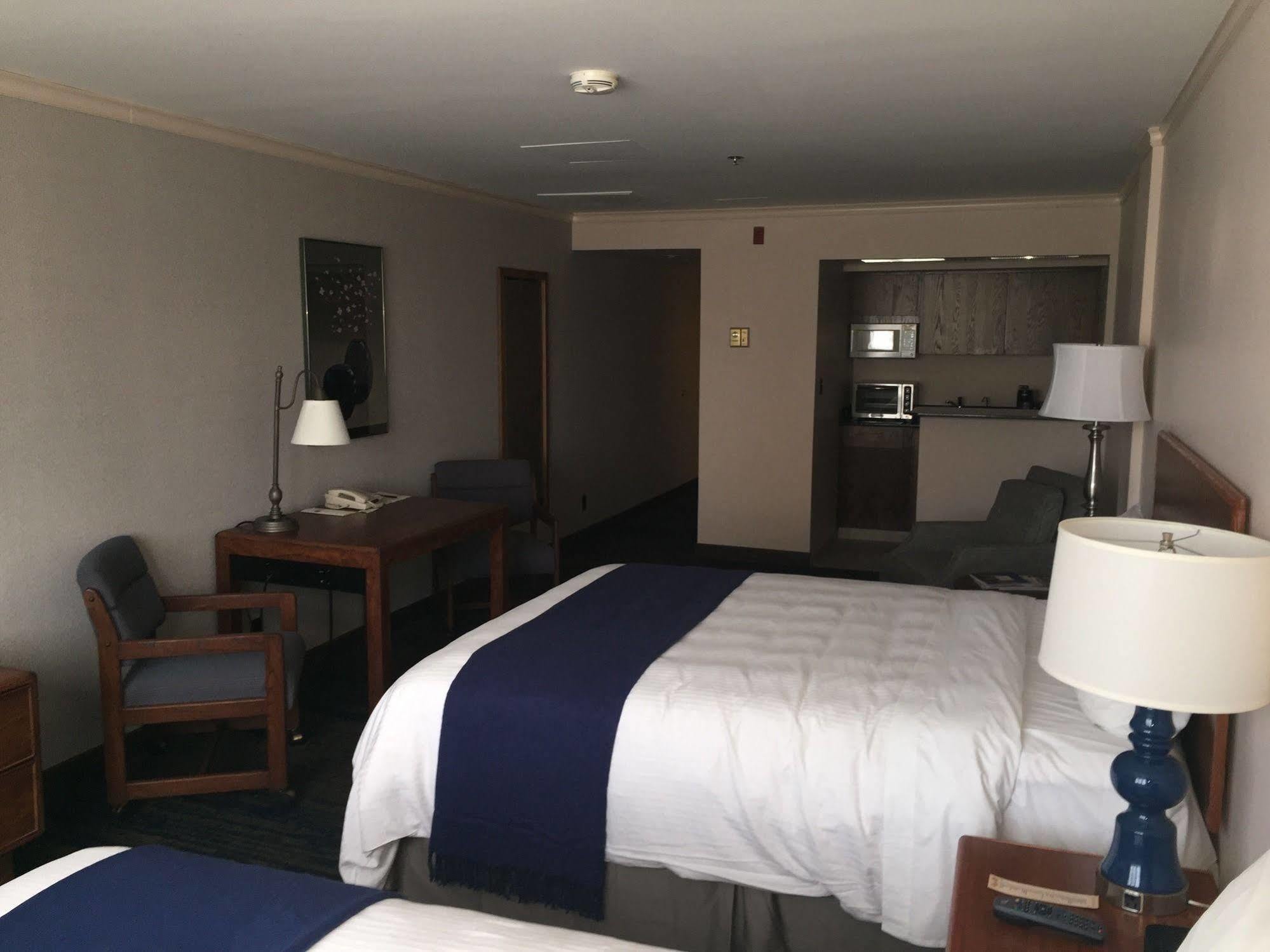 The Voyager Inn Anchorage Exterior photo